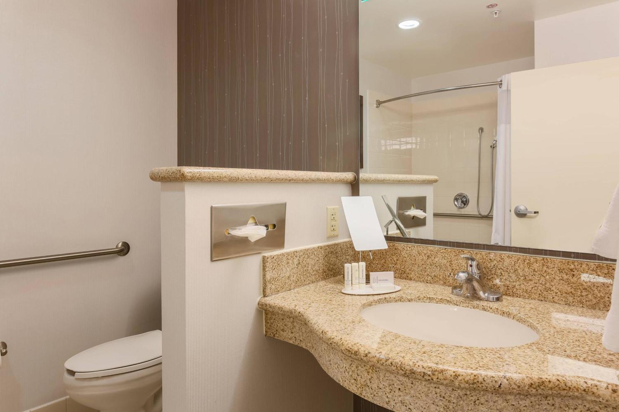 Courtyard By Marriott Las Vegas Stadium Area Zewnętrze zdjęcie
